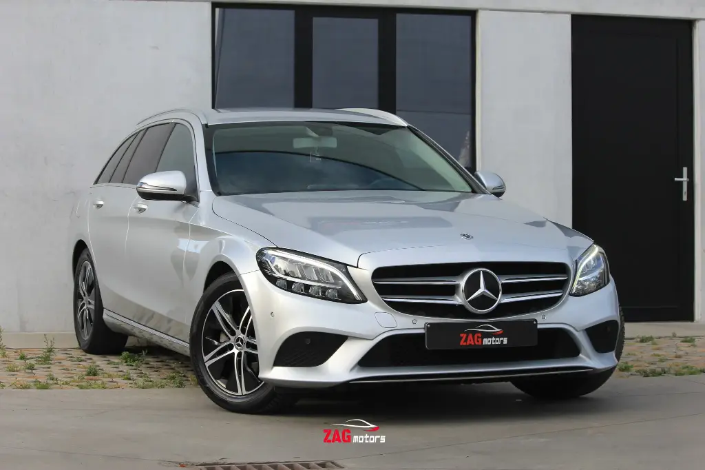 Mercedes-Benz C180 Business |72.000km |Camera | LED | 17"