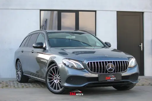 Mercedes-Benz E200 Avantgarde |77.000km|AMG|CarPlay|19"|ACC 